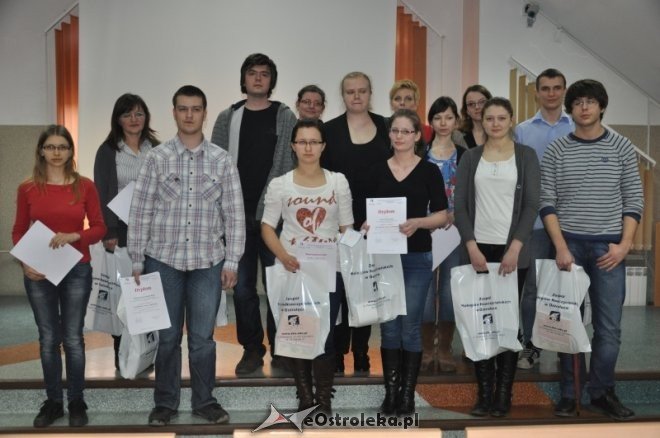 Dwa konkursy jezykowe dla uczniów szkół średnich odbyły się w Zespole Kolegiów Nauczycielskich w Ostrołęce [6.III.2012] - zdjęcie #24 - eOstroleka.pl