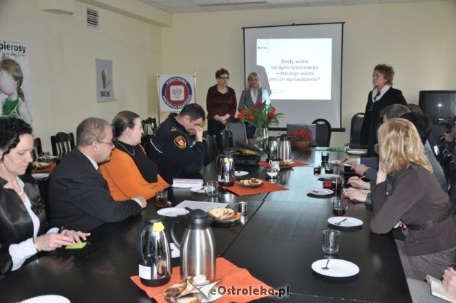 Ostrołęcki sanepid będzie walczył z palaczami [7 III 2012] - zdjęcie #7 - eOstroleka.pl