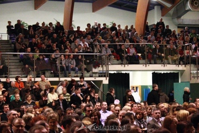 Jubileusz 25-lecia pracy scenicznej Cezarego Pazury [10.03.2012] - zdjęcie #120 - eOstroleka.pl