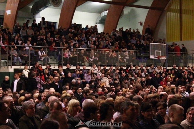 Jubileusz 25-lecia pracy scenicznej Cezarego Pazury [10.03.2012] - zdjęcie #119 - eOstroleka.pl