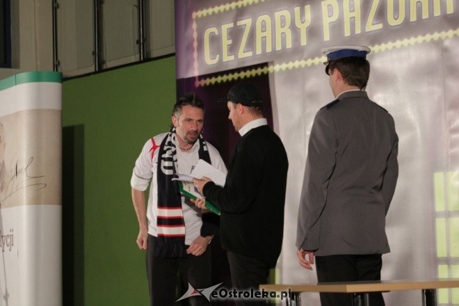 Jubileusz 25-lecia pracy scenicznej Cezarego Pazury [10.03.2012] - zdjęcie #47 - eOstroleka.pl