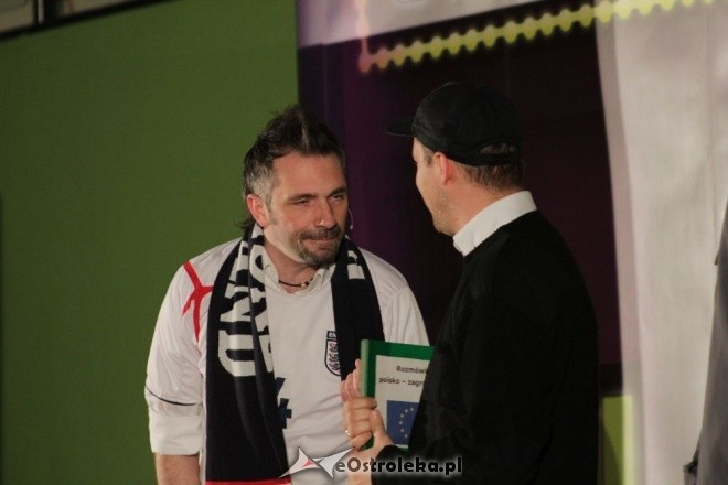 Jubileusz 25-lecia pracy scenicznej Cezarego Pazury [10.03.2012] - zdjęcie #45 - eOstroleka.pl