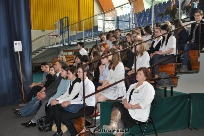 1 LO: Uczniowie uczcili pamięć gen. Bema [14.III.2012] - zdjęcie #23 - eOstroleka.pl