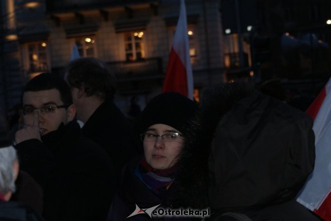Protest przeciw podwyższaniu wieku emerytalnego: „Rządowi trzeba pokazać czerwoną kartkę”  [14 III 2012] - zdjęcie #13 - eOstroleka.pl