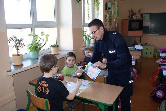Kabecjanie dają radę w Szkole Podstawowej nr 6 [15 III 2012] - zdjęcie #3 - eOstroleka.pl
