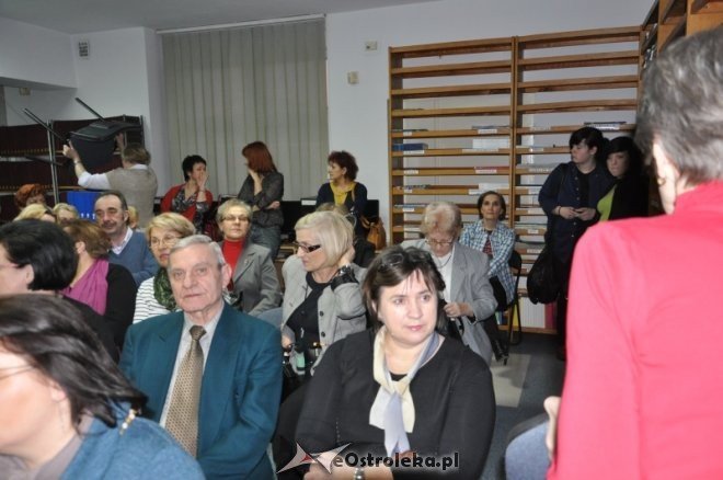 Wieczór w Arce: Magdalena Zawadzka promowała nową książkę [15.III.2012] - zdjęcie #18 - eOstroleka.pl