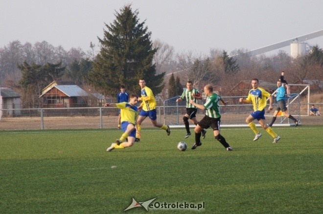 Liga Okręgowa: Korona Ostrołęka - Tęcza Ojrzeń [17.03.2012]   - zdjęcie #14 - eOstroleka.pl