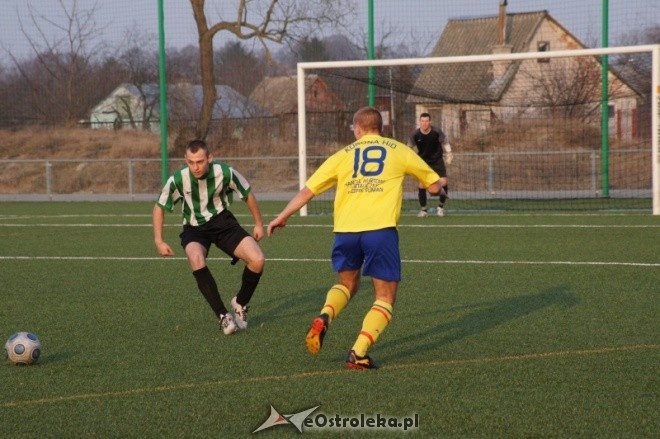 Liga Okręgowa: Korona Ostrołęka - Tęcza Ojrzeń [17.03.2012]   - zdjęcie #5 - eOstroleka.pl