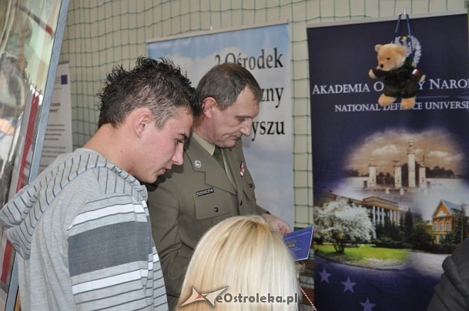 Młodzieżowe Targi Edukacji i Pracy [23.03.2012] - zdjęcie #33 - eOstroleka.pl
