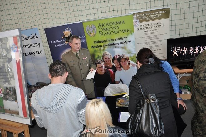 Młodzieżowe Targi Edukacji i Pracy [23.03.2012] - zdjęcie #32 - eOstroleka.pl