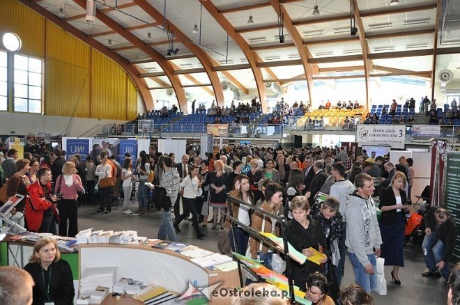 Młodzieżowe Targi Edukacji i Pracy [23.03.2012] - zdjęcie #5 - eOstroleka.pl