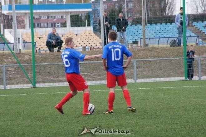 III Liga: Narew Ostrołęka - KS Piaseczno 0:2 [24.03.2012] - zdjęcie #9 - eOstroleka.pl
