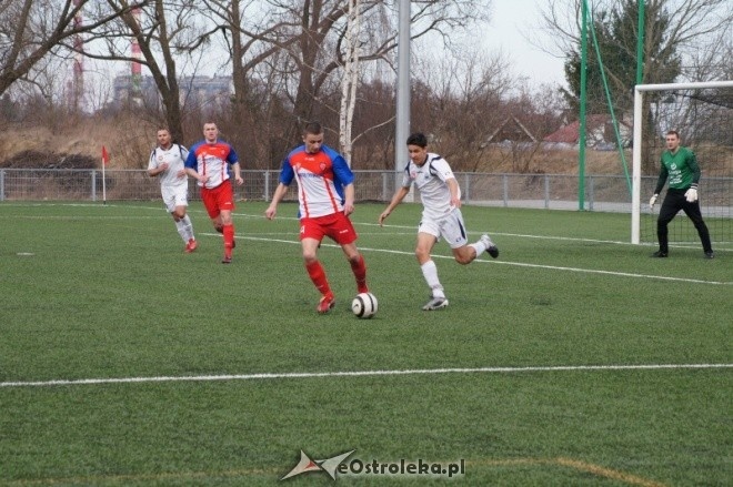 III Liga: Narew Ostrołęka - KS Piaseczno 0:2 [24.03.2012] - zdjęcie #15 - eOstroleka.pl