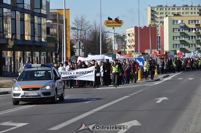 Marsz dla życia i rodziny [25.03.2012] - zdjęcie #14 - eOstroleka.pl