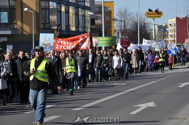 Marsz dla życia i rodziny [25.03.2012] - zdjęcie #29 - eOstroleka.pl