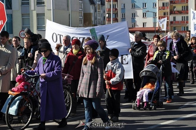 Marsz dla życia i rodziny [25.03.2012] - zdjęcie #44 - eOstroleka.pl