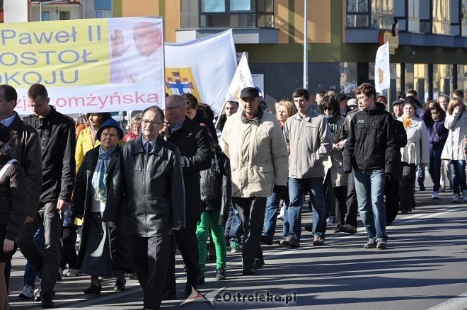 Marsz dla życia i rodziny [25.03.2012] - zdjęcie #48 - eOstroleka.pl