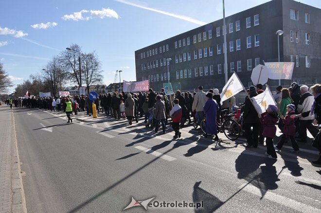 Marsz dla życia i rodziny [25.03.2012] - zdjęcie #52 - eOstroleka.pl