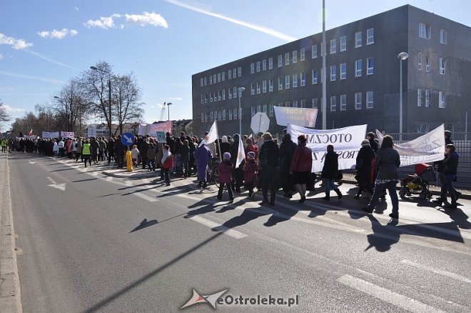 Marsz dla życia i rodziny [25.03.2012] - zdjęcie #54 - eOstroleka.pl