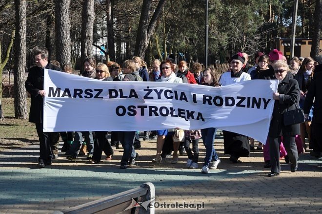 Marsz dla życia i rodziny [25.03.2012] - zdjęcie #60 - eOstroleka.pl