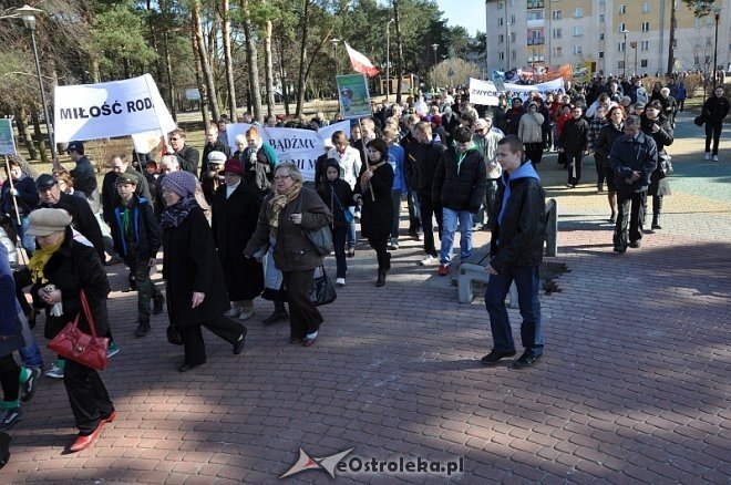 Marsz dla życia i rodziny [25.03.2012] - zdjęcie #68 - eOstroleka.pl