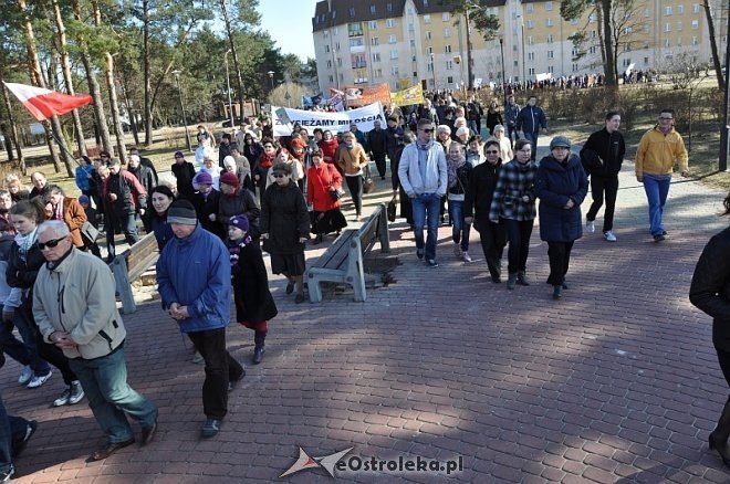 Marsz dla życia i rodziny [25.03.2012] - zdjęcie #70 - eOstroleka.pl