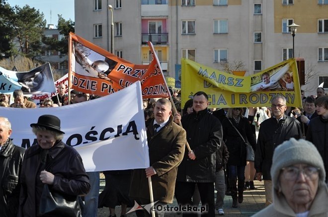 Marsz dla życia i rodziny [25.03.2012] - zdjęcie #72 - eOstroleka.pl