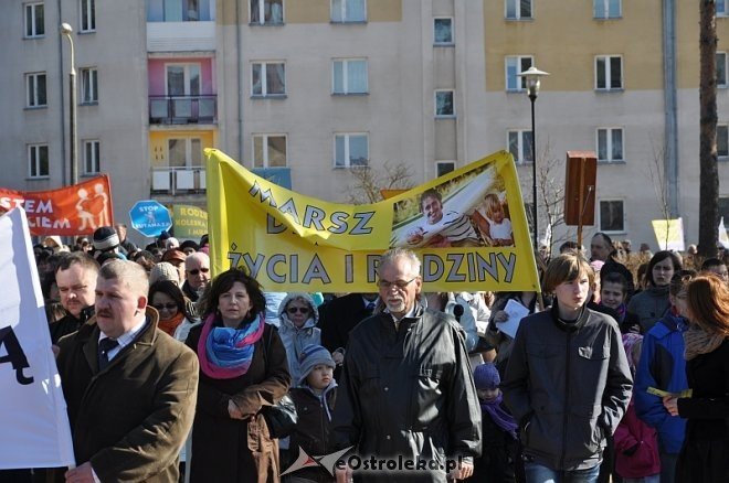 Marsz dla życia i rodziny [25.03.2012] - zdjęcie #73 - eOstroleka.pl
