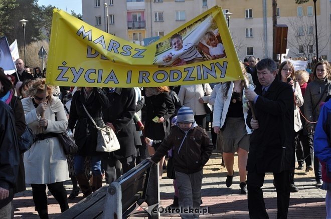 Marsz dla życia i rodziny [25.03.2012] - zdjęcie #76 - eOstroleka.pl