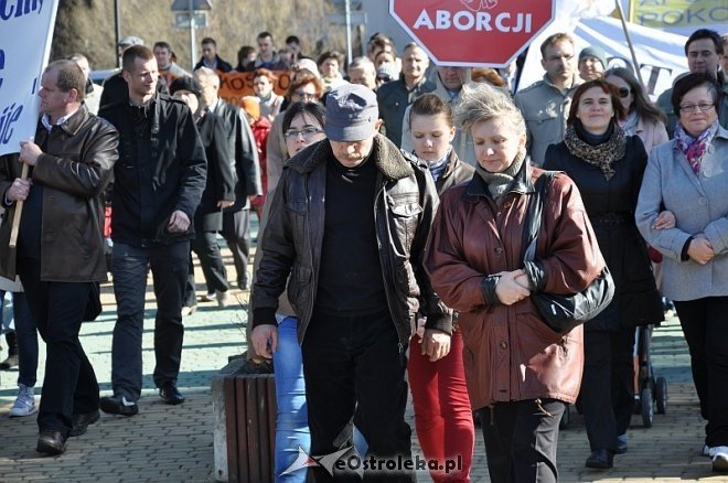 Marsz dla życia i rodziny [25.03.2012] - zdjęcie #11 - eOstroleka.pl