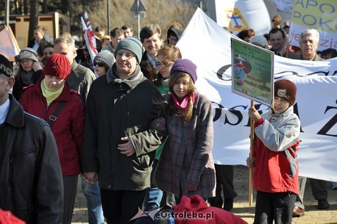 Marsz dla życia i rodziny [25.03.2012] - zdjęcie #7 - eOstroleka.pl