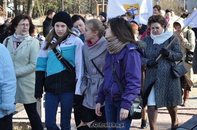 Marsz dla życia i rodziny [25.03.2012] - zdjęcie #99 - eOstroleka.pl