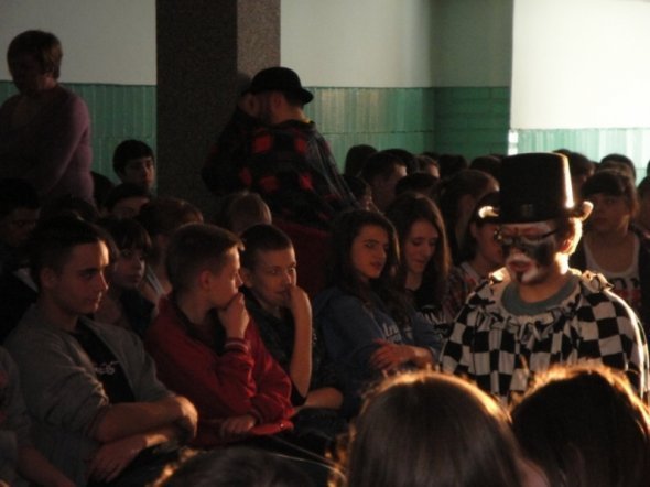 Spotkanie profilaktyczne dla uczniów Gimnazjum nr 1 [27.III.2012] - zdjęcie #1 - eOstroleka.pl