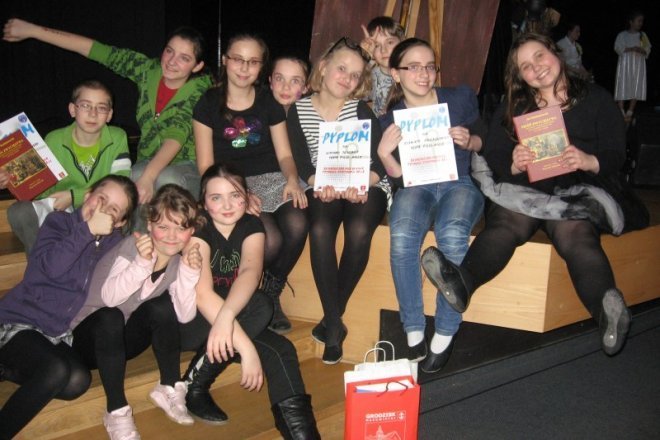 Teatr dziecięcy z Troszyna nagrodzony [27.III.2012] - zdjęcie #6 - eOstroleka.pl