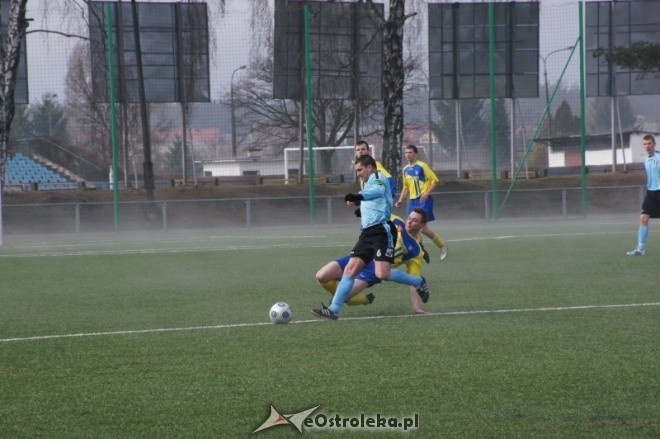 Liga Okręgowa: Korona HiD Ostrołęka - Sona Nowe Miasto 0:1 [31.03.2012] - zdjęcie #29 - eOstroleka.pl
