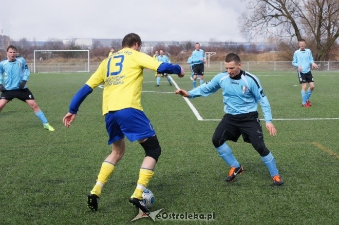 Liga Okręgowa: Korona HiD Ostrołęka - Sona Nowe Miasto 0:1 [31.03.2012] - zdjęcie #23 - eOstroleka.pl