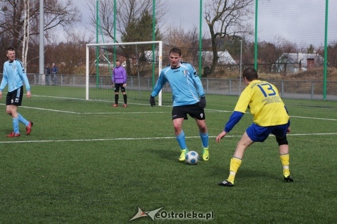 Liga Okręgowa: Korona HiD Ostrołęka - Sona Nowe Miasto 0:1 [31.03.2012] - zdjęcie #21 - eOstroleka.pl
