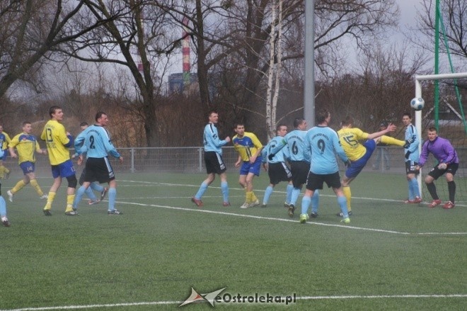 Liga Okręgowa: Korona HiD Ostrołęka - Sona Nowe Miasto 0:1 [31.03.2012] - zdjęcie #20 - eOstroleka.pl