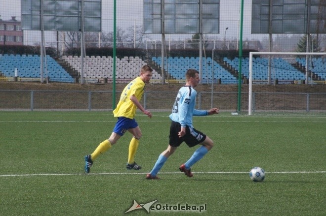 Liga Okręgowa: Korona HiD Ostrołęka - Sona Nowe Miasto 0:1 [31.03.2012] - zdjęcie #16 - eOstroleka.pl
