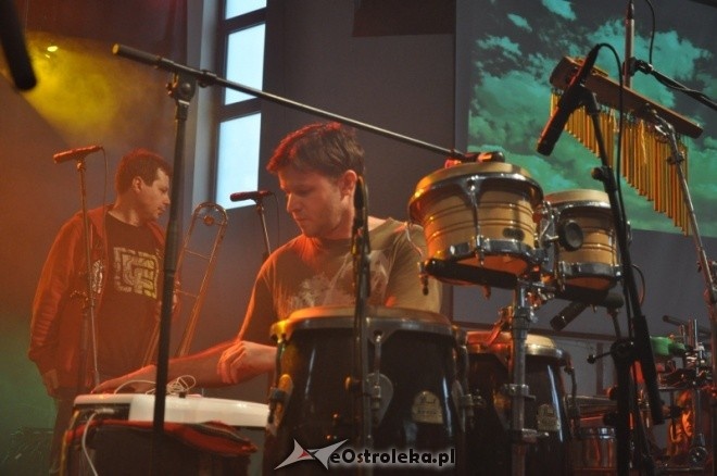 Światowe Dni Młodzieży: Koncert Maleo Reggae Rockers [31.III.2012] - zdjęcie #3 - eOstroleka.pl