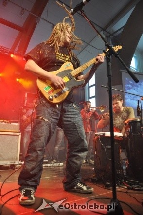 Światowe Dni Młodzieży: Koncert Maleo Reggae Rockers [31.III.2012] - zdjęcie #8 - eOstroleka.pl
