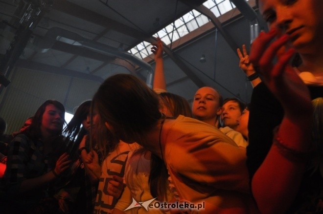 Światowe Dni Młodzieży: Koncert Maleo Reggae Rockers [31.III.2012] - zdjęcie #22 - eOstroleka.pl