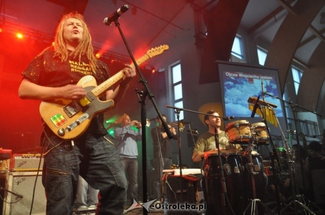 Światowe Dni Młodzieży: Koncert Maleo Reggae Rockers [31.III.2012] - zdjęcie #24 - eOstroleka.pl