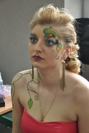 I Szkolny Konkurs Makijażu Cztery pory roku w ZSZ 2 [31.III.2012] - zdjęcie #14 - eOstroleka.pl