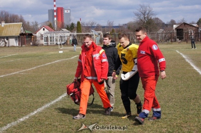 Pokazowy mecz Futbolu Amerykańskiego: Lowlanders Białystok - Lakers Olsztyn [1.04.2012] - zdjęcie #36 - eOstroleka.pl