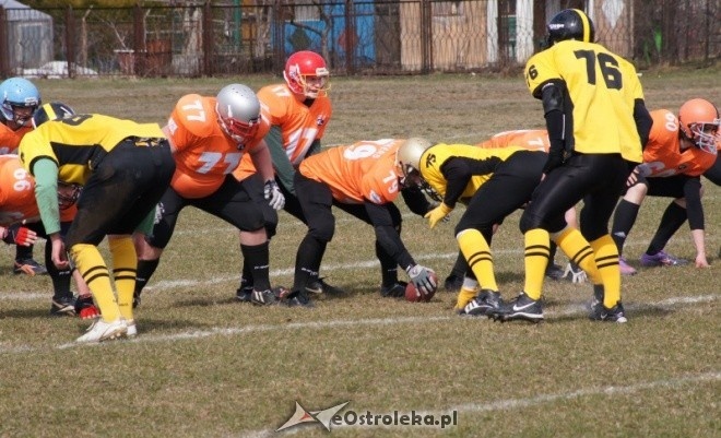 Pokazowy mecz Futbolu Amerykańskiego: Lowlanders Białystok - Lakers Olsztyn [1.04.2012] - zdjęcie #17 - eOstroleka.pl