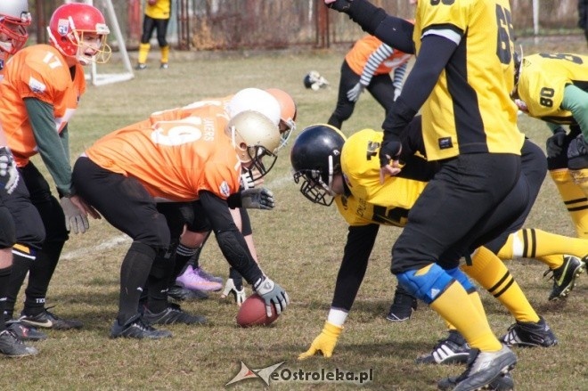 Pokazowy mecz Futbolu Amerykańskiego: Lowlanders Białystok - Lakers Olsztyn [1.04.2012] - zdjęcie #6 - eOstroleka.pl