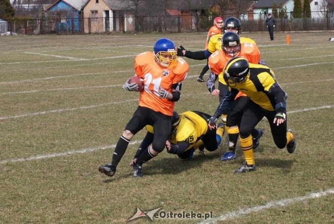 Pokazowy mecz Futbolu Amerykańskiego: Lowlanders Białystok - Lakers Olsztyn [1.04.2012] - zdjęcie #4 - eOstroleka.pl