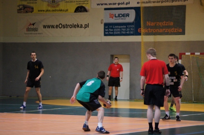 Trójka Ostrołęka - Włókniarz Konstantynów Łódzki 34:18 [1.04.2012] - zdjęcie #32 - eOstroleka.pl