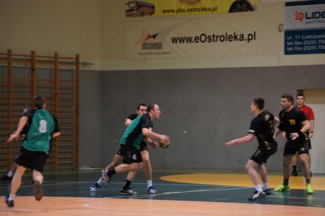 Trójka Ostrołęka - Włókniarz Konstantynów Łódzki 34:18 [1.04.2012] - zdjęcie #31 - eOstroleka.pl
